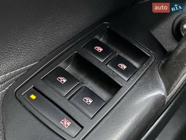 Черный Опель Инсигния, объемом двигателя 1.96 л и пробегом 304 тыс. км за 6990 $, фото 21 на Automoto.ua