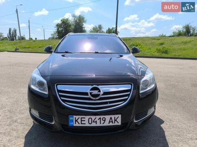 Черный Опель Инсигния, объемом двигателя 1.96 л и пробегом 250 тыс. км за 9000 $, фото 5 на Automoto.ua