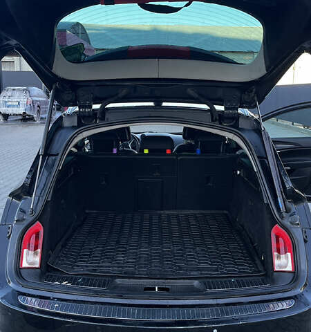 Опель Інсігнія 2009 у Львові на Automoto.ua Чорний Опель Інсігнія, об'ємом двигуна 1.96 л та пробігом 373 тис. км за 7300 $, фото 22 на Automoto.ua