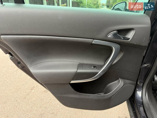 Черный Опель Инсигния, объемом двигателя 1.6 л и пробегом 204 тыс. км за 8300 $, фото 44 на Automoto.ua