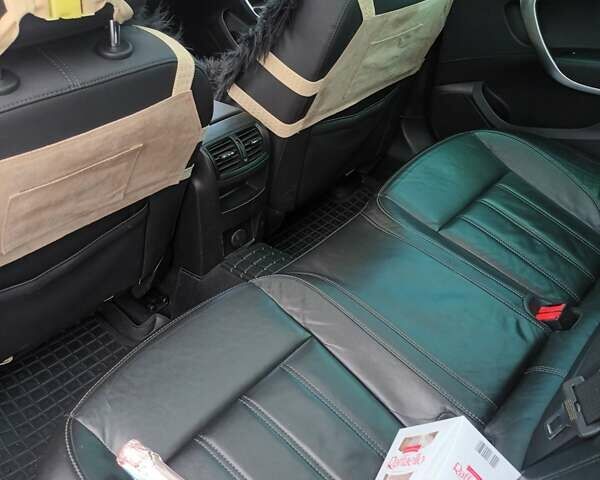 Черный Опель Инсигния, объемом двигателя 1.96 л и пробегом 251 тыс. км за 8500 $, фото 11 на Automoto.ua