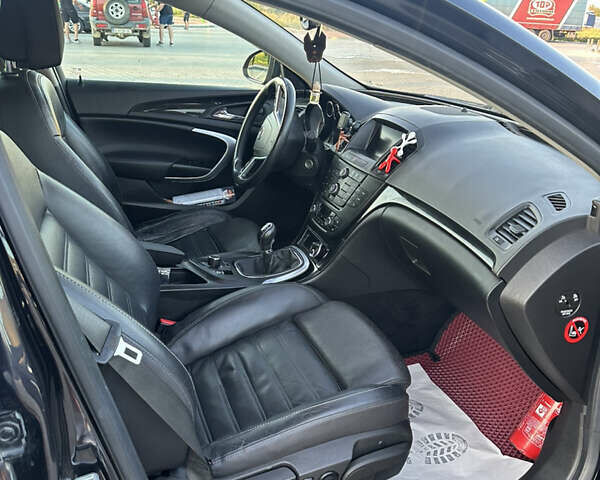 Черный Опель Инсигния, объемом двигателя 1.96 л и пробегом 250 тыс. км за 6700 $, фото 9 на Automoto.ua