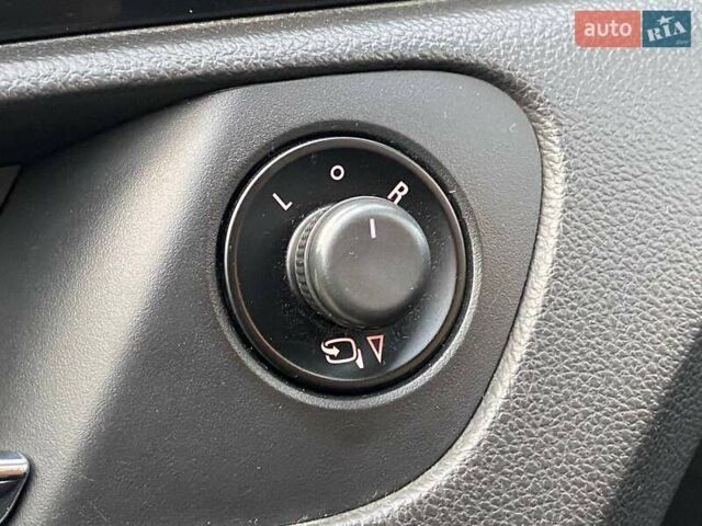 Черный Опель Инсигния, объемом двигателя 1.96 л и пробегом 304 тыс. км за 6990 $, фото 24 на Automoto.ua