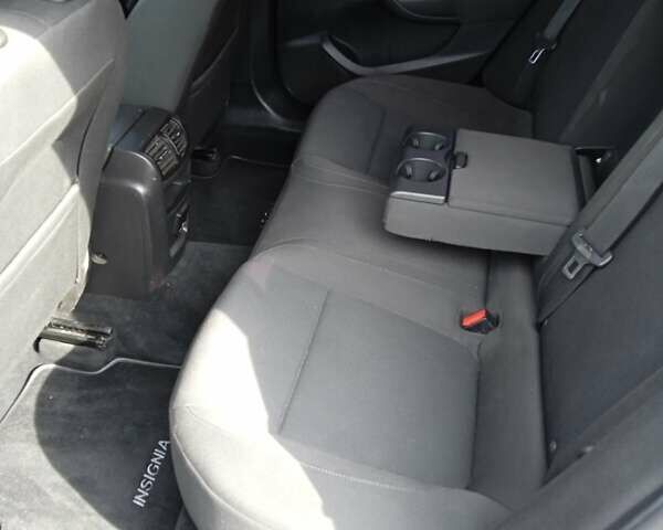 Чорний Опель Інсігнія, об'ємом двигуна 2 л та пробігом 358 тис. км за 6799 $, фото 20 на Automoto.ua