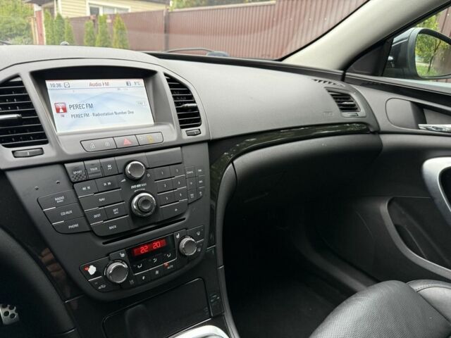 Черный Опель Инсигния, объемом двигателя 1.6 л и пробегом 204 тыс. км за 8300 $, фото 12 на Automoto.ua