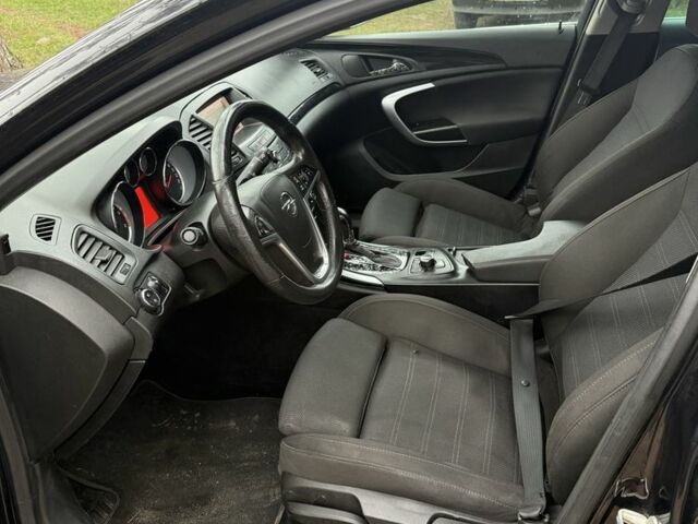 Черный Опель Инсигния, объемом двигателя 2 л и пробегом 330 тыс. км за 2750 $, фото 6 на Automoto.ua