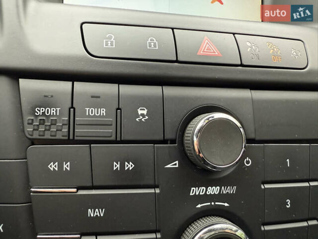 Черный Опель Инсигния, объемом двигателя 1.6 л и пробегом 204 тыс. км за 8300 $, фото 34 на Automoto.ua