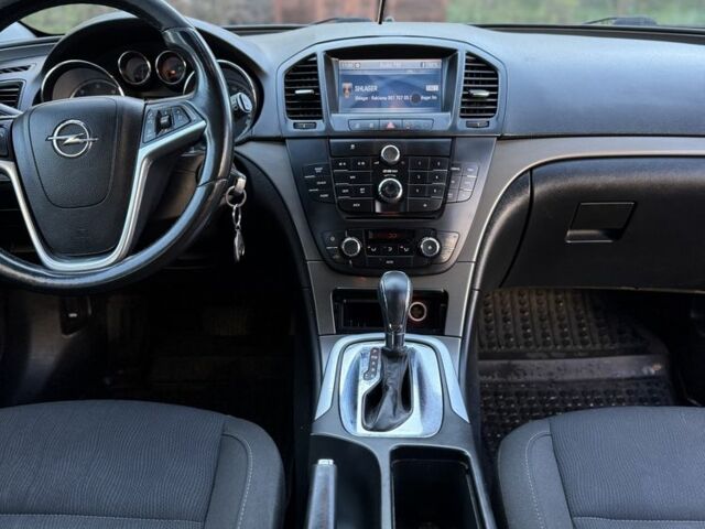 Черный Опель Инсигния, объемом двигателя 0 л и пробегом 308 тыс. км за 4250 $, фото 7 на Automoto.ua
