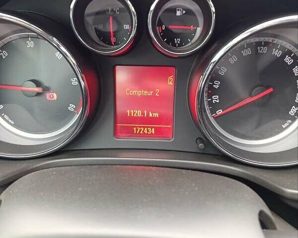 Черный Опель Инсигния, объемом двигателя 1.96 л и пробегом 177 тыс. км за 6500 $, фото 8 на Automoto.ua