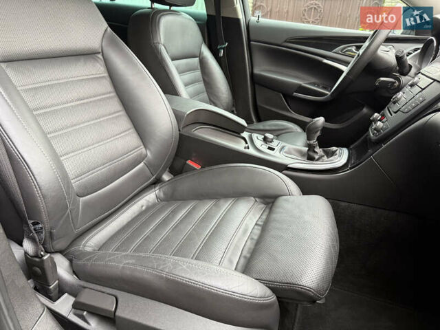 Черный Опель Инсигния, объемом двигателя 1.6 л и пробегом 204 тыс. км за 8300 $, фото 42 на Automoto.ua