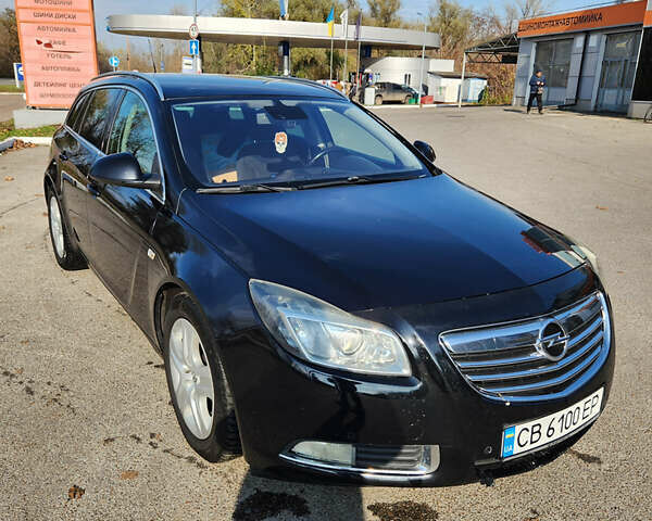 Черный Опель Инсигния, объемом двигателя 1.96 л и пробегом 301 тыс. км за 6000 $, фото 1 на Automoto.ua