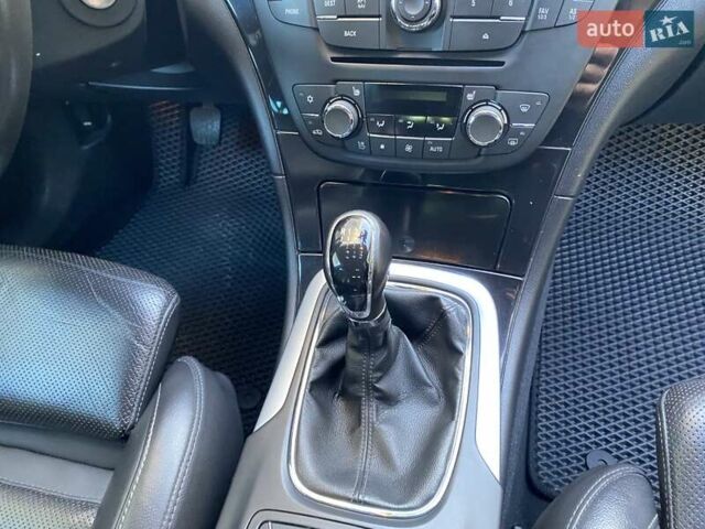 Черный Опель Инсигния, объемом двигателя 1.96 л и пробегом 208 тыс. км за 7750 $, фото 56 на Automoto.ua