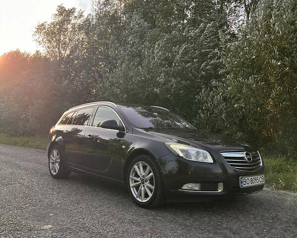 Черный Опель Инсигния, объемом двигателя 2 л и пробегом 312 тыс. км за 8500 $, фото 4 на Automoto.ua