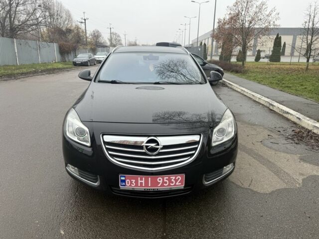 Черный Опель Инсигния, объемом двигателя 1.6 л и пробегом 204 тыс. км за 8000 $, фото 1 на Automoto.ua