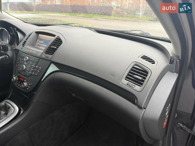 Чорний Опель Інсігнія, об'ємом двигуна 1.6 л та пробігом 204 тис. км за 8000 $, фото 37 на Automoto.ua