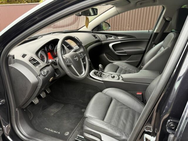 Черный Опель Инсигния, объемом двигателя 1.6 л и пробегом 204 тыс. км за 8300 $, фото 9 на Automoto.ua