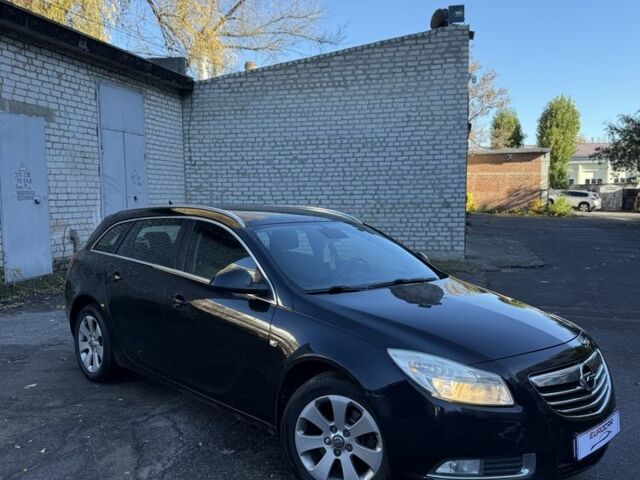 Черный Опель Инсигния, объемом двигателя 0 л и пробегом 308 тыс. км за 4250 $, фото 3 на Automoto.ua