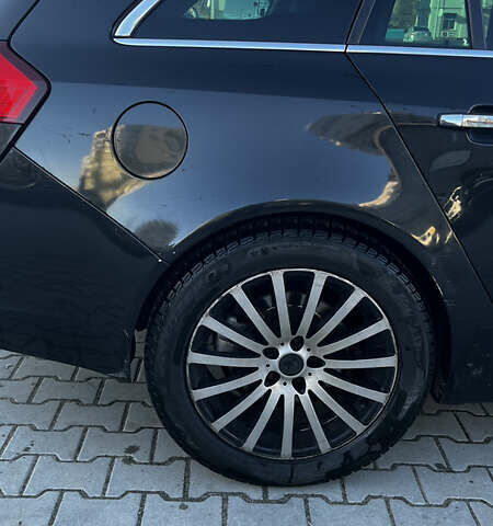 Опель Інсігнія 2009 у Львові на Automoto.ua Чорний Опель Інсігнія, об'ємом двигуна 1.96 л та пробігом 373 тис. км за 7300 $, фото 9 на Automoto.ua