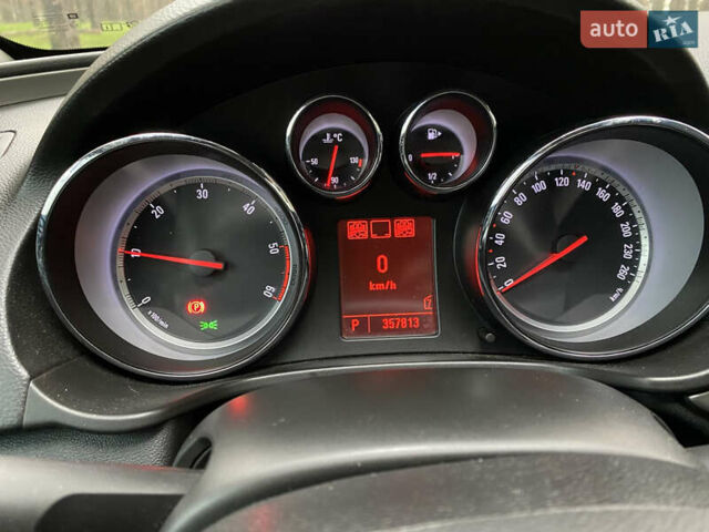 Чорний Опель Інсігнія, об'ємом двигуна 1.96 л та пробігом 357 тис. км за 6500 $, фото 7 на Automoto.ua