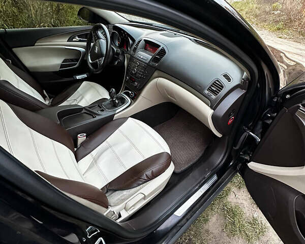 Черный Опель Инсигния, объемом двигателя 2 л и пробегом 266 тыс. км за 7600 $, фото 22 на Automoto.ua