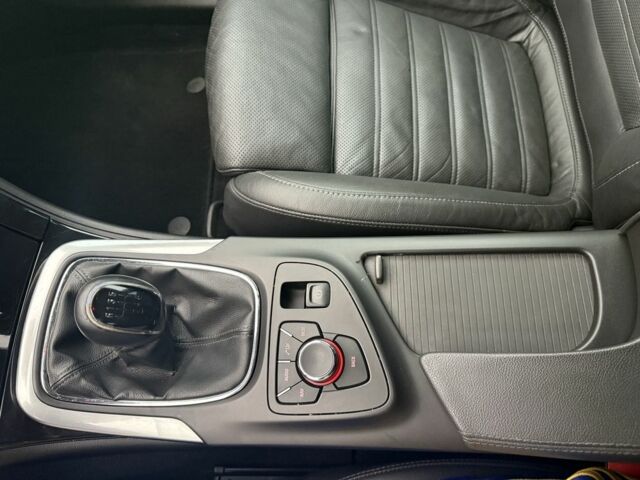 Черный Опель Инсигния, объемом двигателя 1.6 л и пробегом 204 тыс. км за 8000 $, фото 15 на Automoto.ua