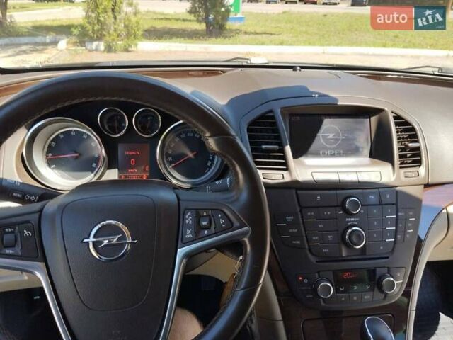 Черный Опель Инсигния, объемом двигателя 2 л и пробегом 211 тыс. км за 9900 $, фото 14 на Automoto.ua