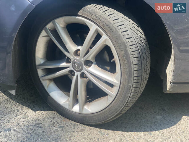 Черный Опель Инсигния, объемом двигателя 1.96 л и пробегом 270 тыс. км за 7500 $, фото 11 на Automoto.ua