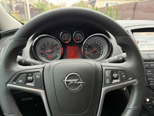 Черный Опель Инсигния, объемом двигателя 1.6 л и пробегом 204 тыс. км за 8300 $, фото 11 на Automoto.ua