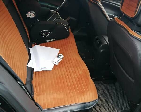 Черный Опель Инсигния, объемом двигателя 1.96 л и пробегом 248 тыс. км за 7800 $, фото 14 на Automoto.ua