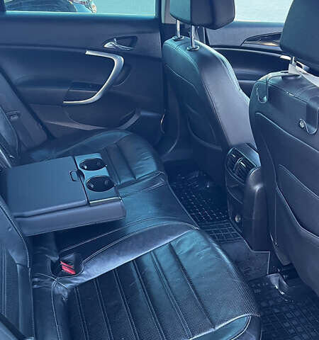 Опель Інсігнія 2009 у Львові на Automoto.ua Чорний Опель Інсігнія, об'ємом двигуна 1.96 л та пробігом 373 тис. км за 7300 $, фото 25 на Automoto.ua