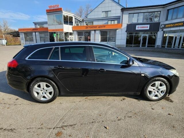 Черный Опель Инсигния, объемом двигателя 2 л и пробегом 298 тыс. км за 6900 $, фото 4 на Automoto.ua