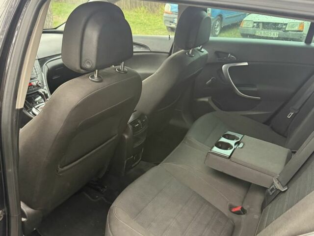 Черный Опель Инсигния, объемом двигателя 2 л и пробегом 330 тыс. км за 2750 $, фото 11 на Automoto.ua