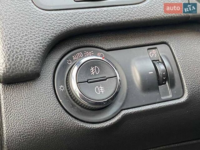 Черный Опель Инсигния, объемом двигателя 1.96 л и пробегом 304 тыс. км за 6990 $, фото 23 на Automoto.ua