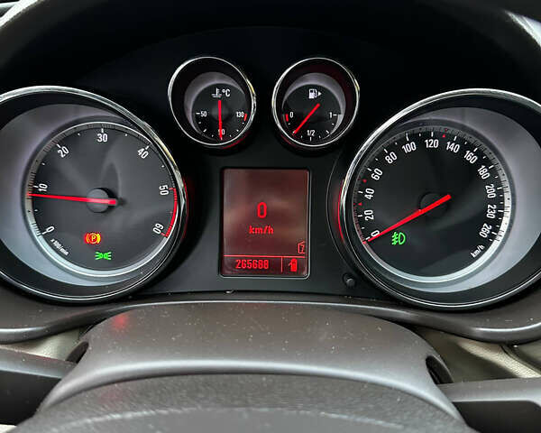 Черный Опель Инсигния, объемом двигателя 2 л и пробегом 266 тыс. км за 7600 $, фото 18 на Automoto.ua