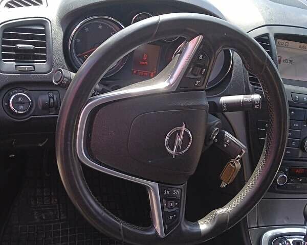 Чорний Опель Інсігнія, об'ємом двигуна 2 л та пробігом 170 тис. км за 7300 $, фото 18 на Automoto.ua