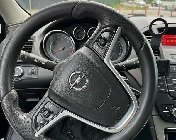 Черный Опель Инсигния, объемом двигателя 2 л и пробегом 330 тыс. км за 6800 $, фото 6 на Automoto.ua