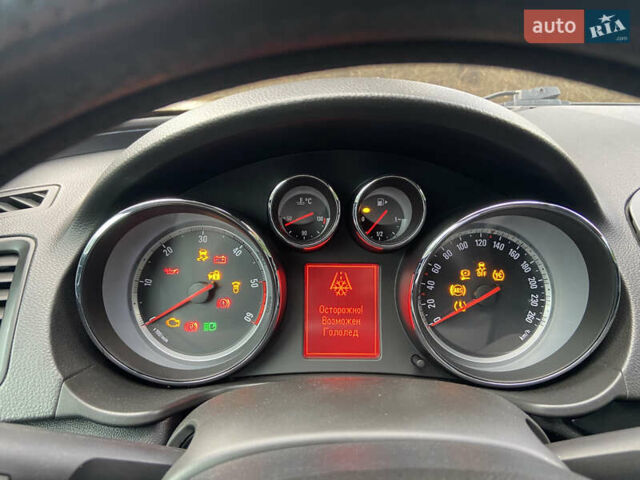 Чорний Опель Інсігнія, об'ємом двигуна 1.96 л та пробігом 304 тис. км за 6700 $, фото 29 на Automoto.ua