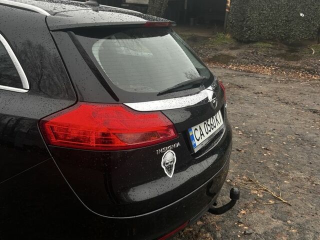 Чорний Опель Інсігнія, об'ємом двигуна 2 л та пробігом 288 тис. км за 6000 $, фото 12 на Automoto.ua