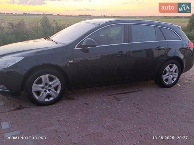 Чорний Опель Інсігнія, об'ємом двигуна 2 л та пробігом 242 тис. км за 6500 $, фото 6 на Automoto.ua