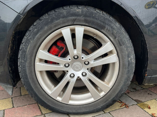 Черный Опель Инсигния, объемом двигателя 2 л и пробегом 237 тыс. км за 6700 $, фото 8 на Automoto.ua