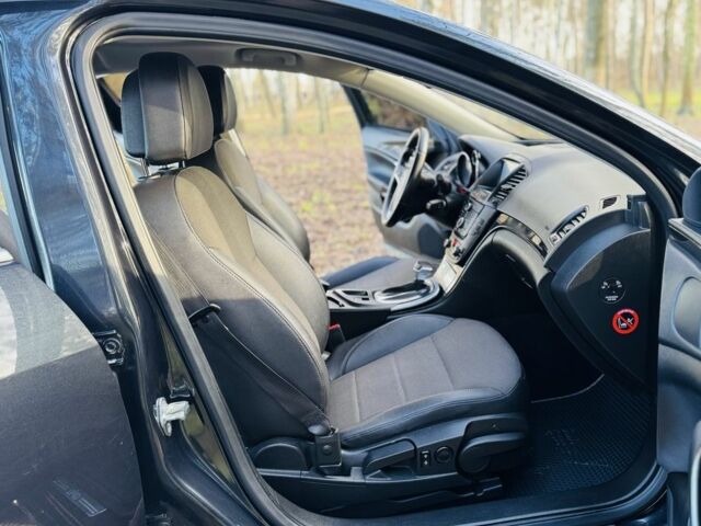 Черный Опель Инсигния, объемом двигателя 2 л и пробегом 97 тыс. км за 8800 $, фото 11 на Automoto.ua