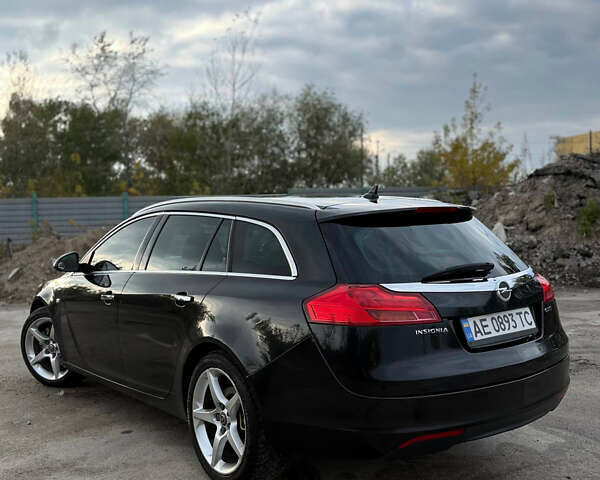 Черный Опель Инсигния, объемом двигателя 1.96 л и пробегом 277 тыс. км за 7800 $, фото 6 на Automoto.ua