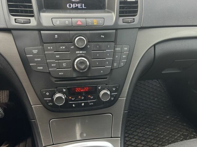 Опель Инсигния 2010 в Вышгороде на Automoto.ua Черный Опель Инсигния, объемом двигателя 2 л и пробегом 240 тыс. км за 7000 $, фото 3 на Automoto.ua