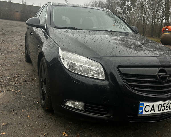 Чорний Опель Інсігнія, об'ємом двигуна 1.96 л та пробігом 288 тис. км за 6000 $, фото 4 на Automoto.ua