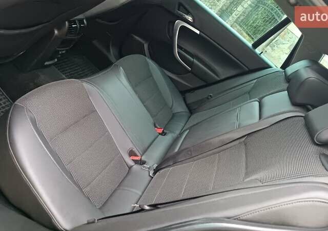 Черный Опель Инсигния, объемом двигателя 2 л и пробегом 215 тыс. км за 7250 $, фото 50 на Automoto.ua