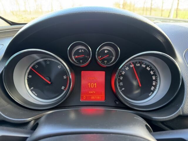 Черный Опель Инсигния, объемом двигателя 2 л и пробегом 97 тыс. км за 8800 $, фото 8 на Automoto.ua