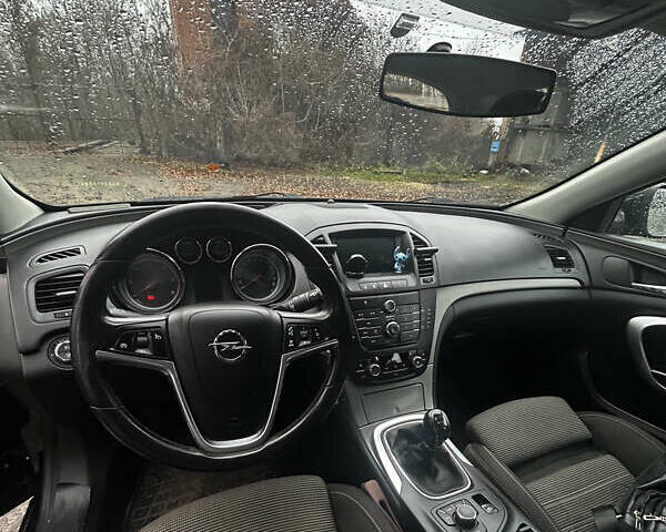 Чорний Опель Інсігнія, об'ємом двигуна 1.96 л та пробігом 288 тис. км за 6000 $, фото 15 на Automoto.ua