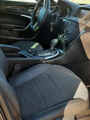 Чорний Опель Інсігнія, об'ємом двигуна 2 л та пробігом 180 тис. км за 8500 $, фото 9 на Automoto.ua