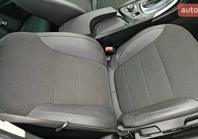 Черный Опель Инсигния, объемом двигателя 2 л и пробегом 215 тыс. км за 7250 $, фото 66 на Automoto.ua