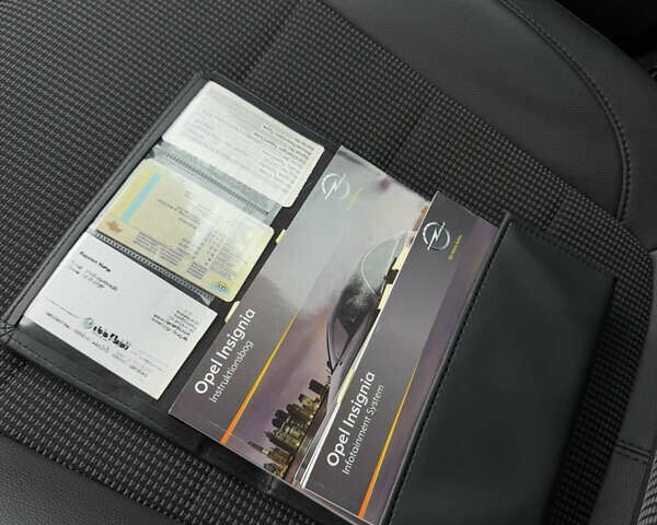 Черный Опель Инсигния, объемом двигателя 2 л и пробегом 292 тыс. км за 5900 $, фото 27 на Automoto.ua